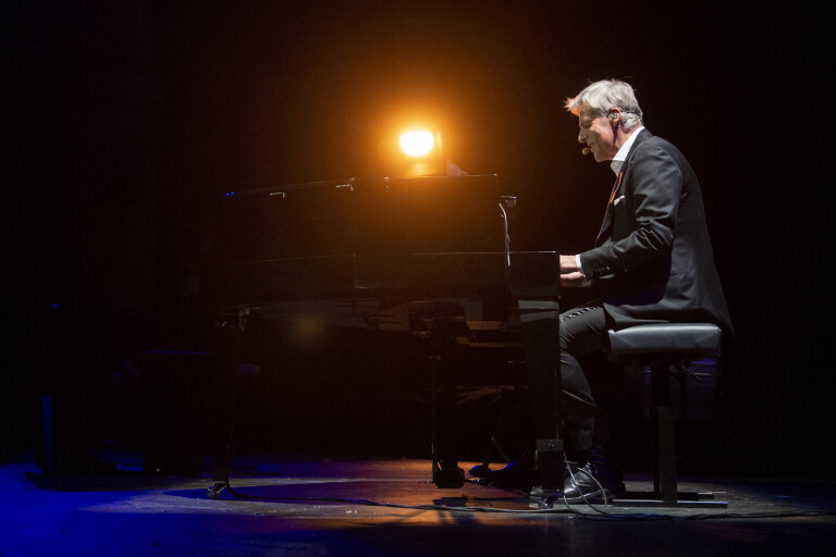 Claudio Baglioni in concerto - ph. Roberto Panucci