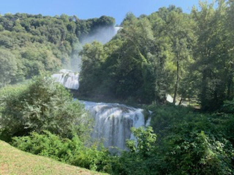 copertina di L’acqua: una risorsa della natura da salvaguardare per il nostro benessere