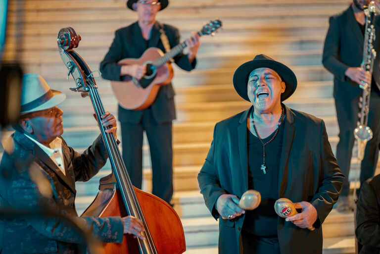 copertina di Grupo Compay Segundo de Buena Vista Social Club “Vívelo Tour”